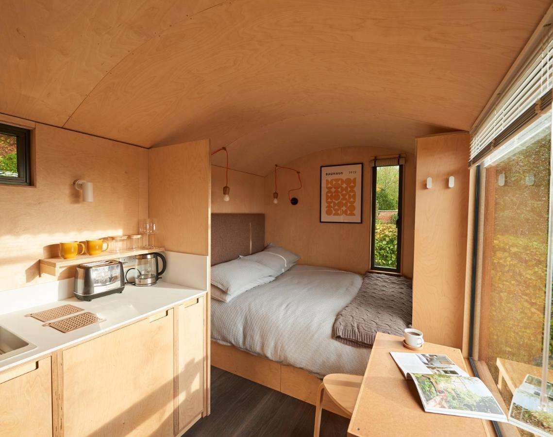 Hut64 Villa Alderbury Eksteriør bilde